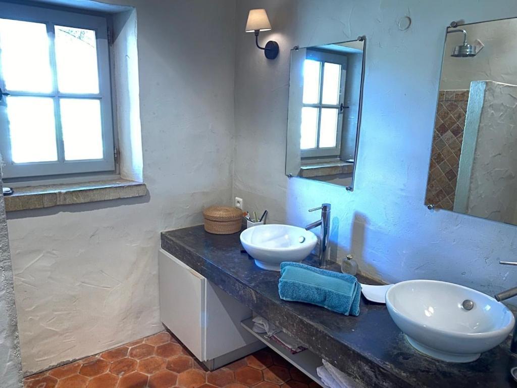 In Gordes, Facing The Entire Luberon Park A Beautiful 5 Bedrooms House Eksteriør billede