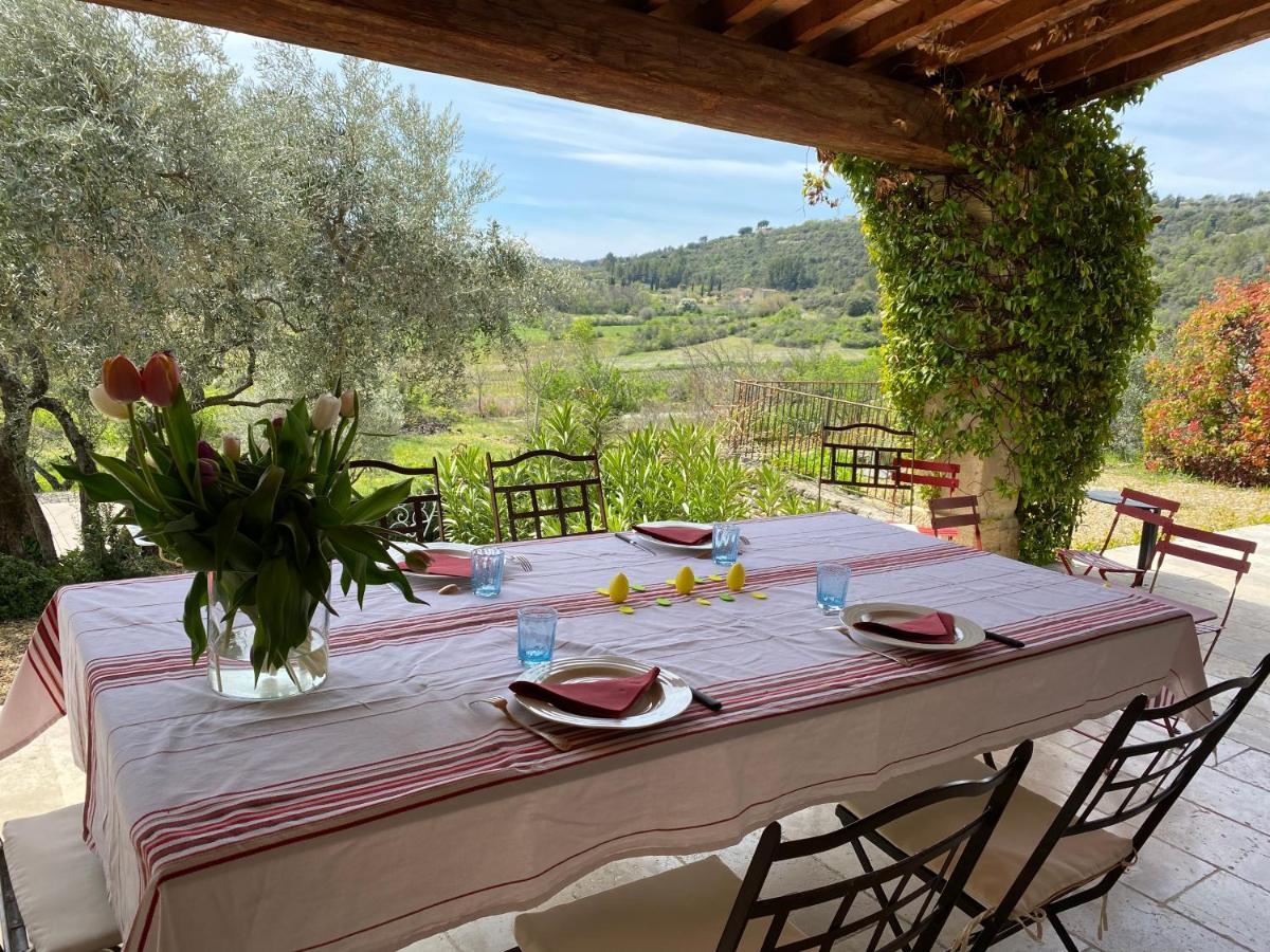 In Gordes, Facing The Entire Luberon Park A Beautiful 5 Bedrooms House Eksteriør billede
